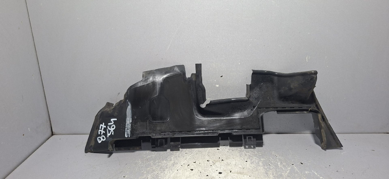 DIJELOVI PLASTIKA AUDI Q3 > 11-15 2.0 8U0121284C