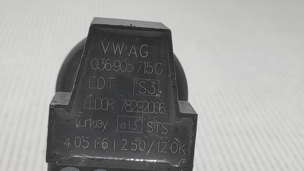 DIJELOVI BOMBINA VW PASSAT B7 > 10-14 036905715G