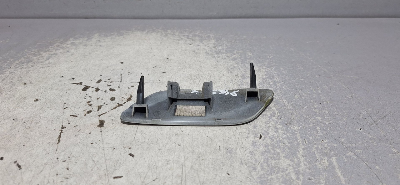 DIJELOVI PLASTIKA BRANIKA AUDI Q3 > 11-15 8U0955276