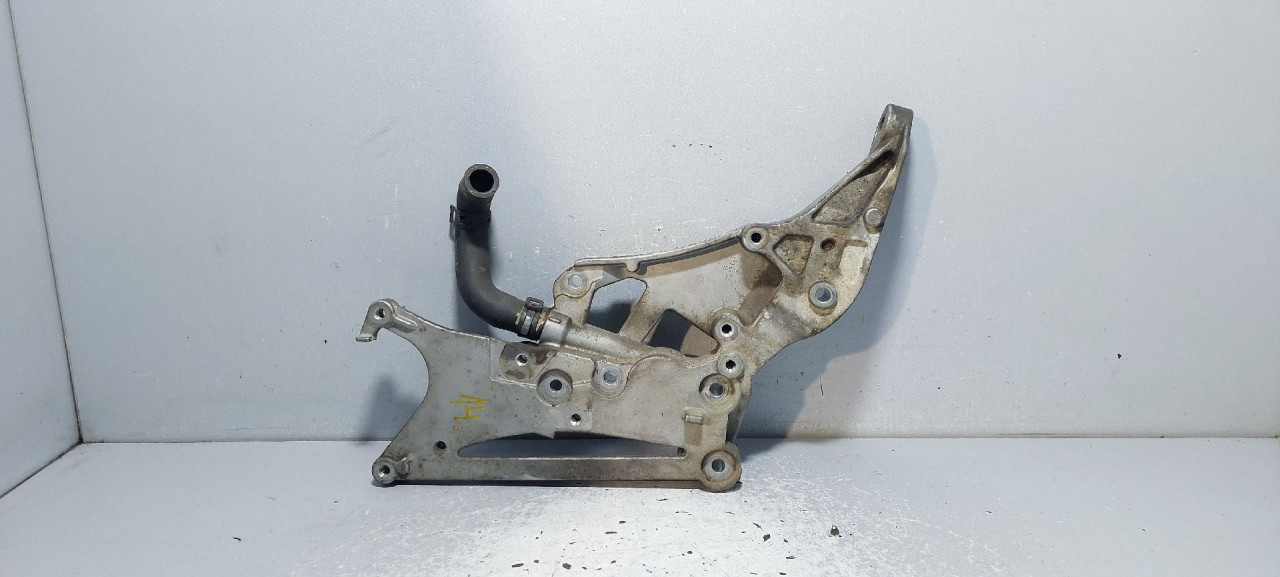 DIJELOVI DEKLO SKODA FABIA > 14- 04B145841B