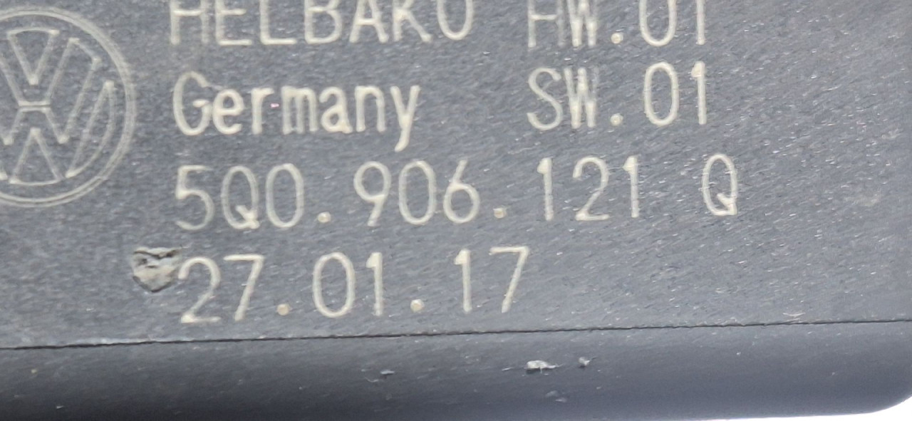 DIJELOVI ELEKTRONIKA MODUL SKODA SUPERB > 15-19 5Q0906121Q
