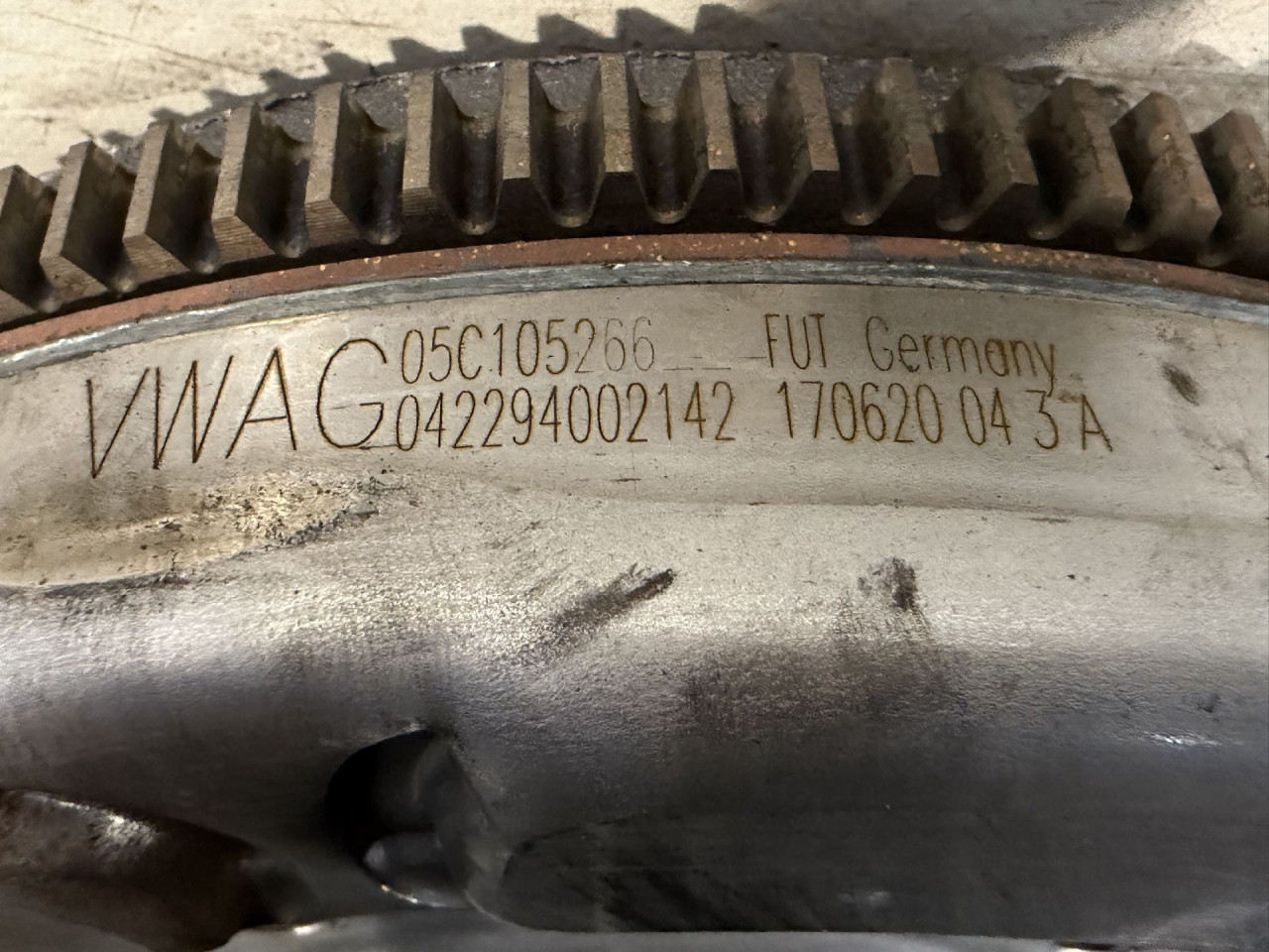 DIJELOVI ZAMAJAC SKODA OCTAVIA > 19- 1.0 05C105266