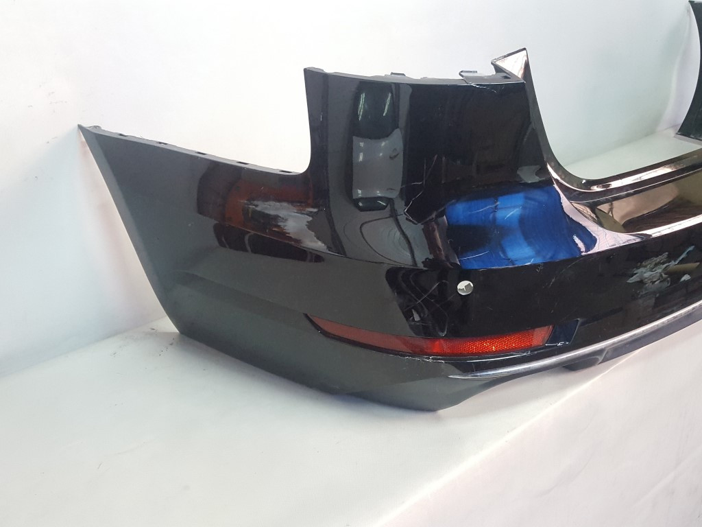 DIJELOVI BRANIK AUDI A4 (B9) > 15-18 AD026010