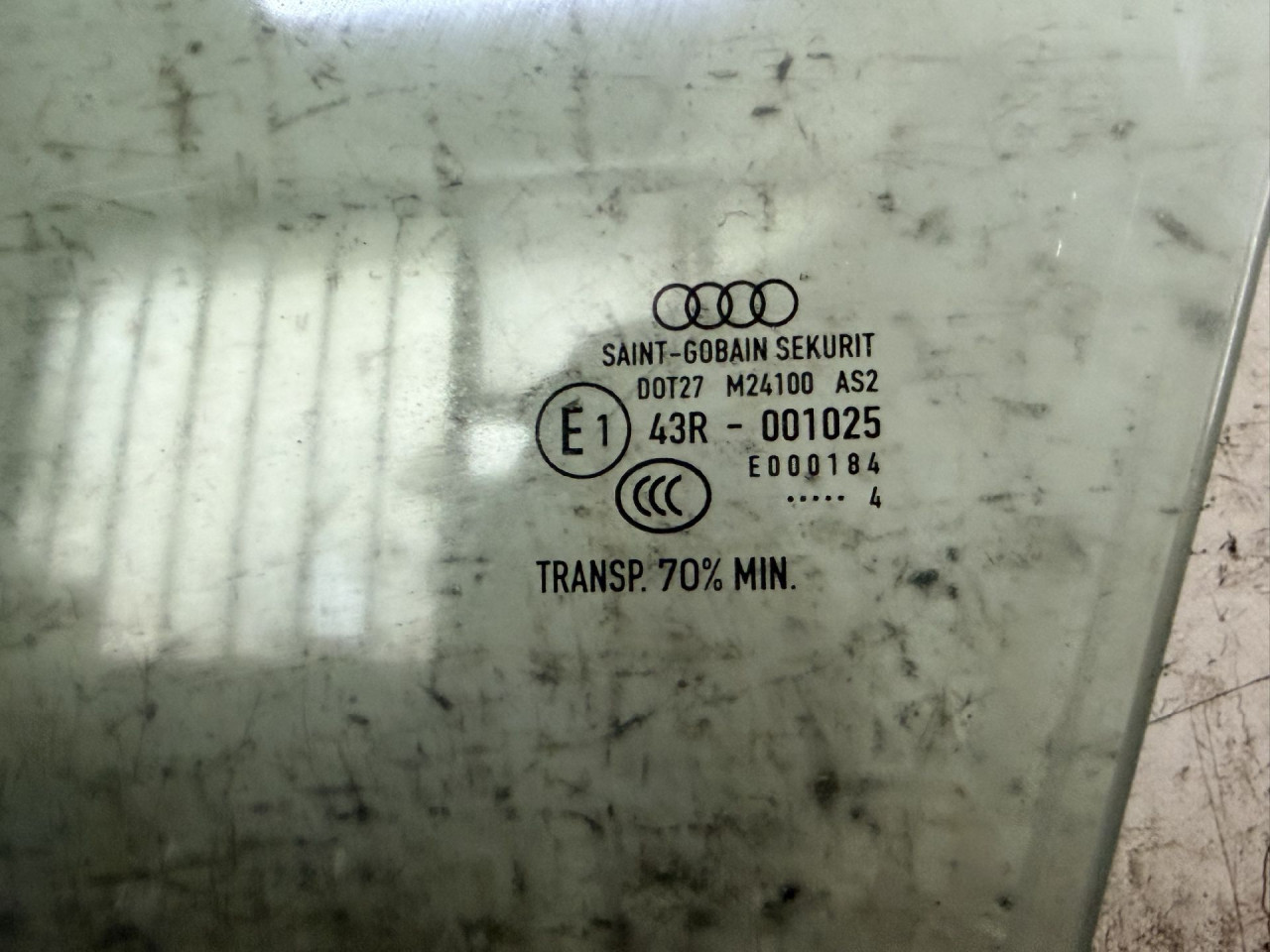 DIJELOVI STAKLO AUDI A3 (8V1/8VA) > 12-16 2.0 8V4845201A