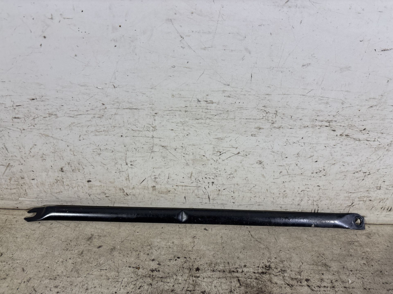 DIJELOVI NOSAC BMW SERIJA 1 (E87/E81) > 07-11