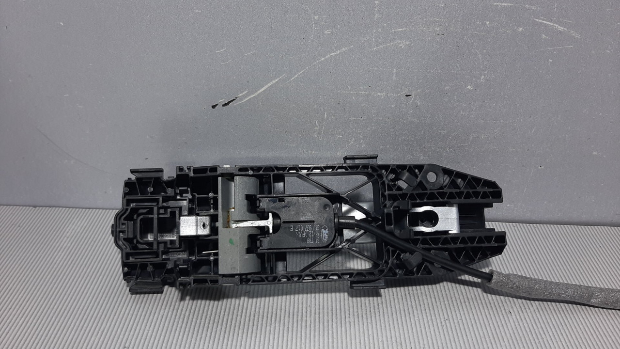 RUCKA VRATA SKODA FABIA > 10-14 5N0839885H