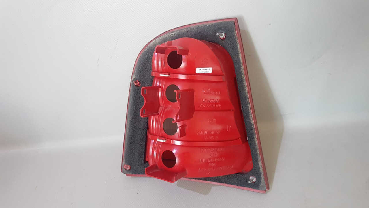 STOP SVJETLO SKODA OCTAVIA > 00-04 1U6945096