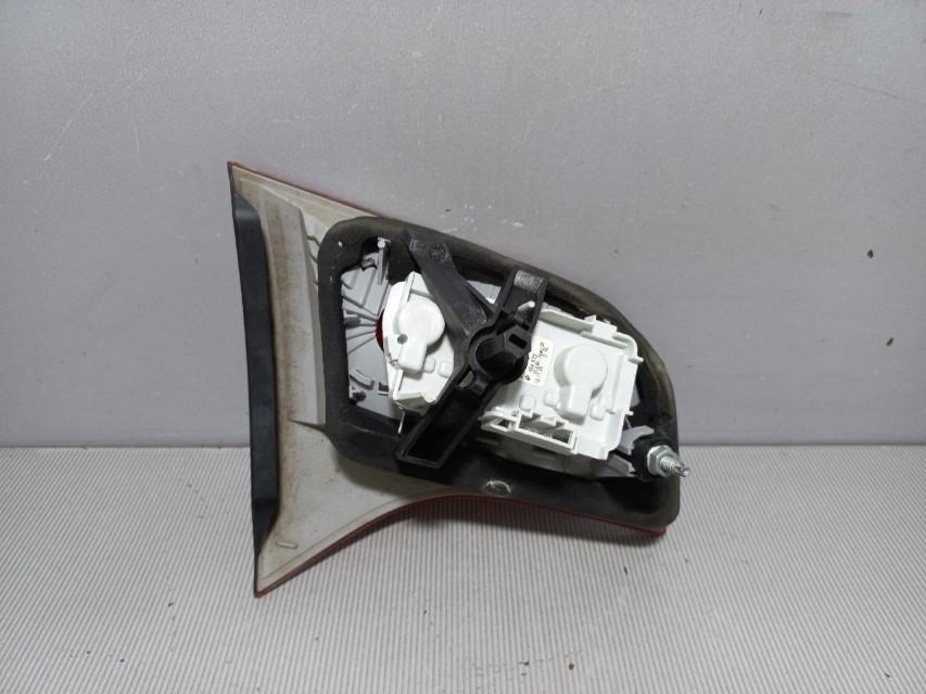 STOP SVJETLO AUDI A4 (B7) > 04-07 8E9945094