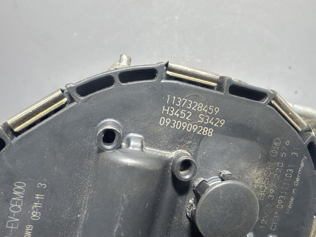MOTORIC PREDNJEG BRISACA PEUGEOT 3008 > 09-13 1137328459