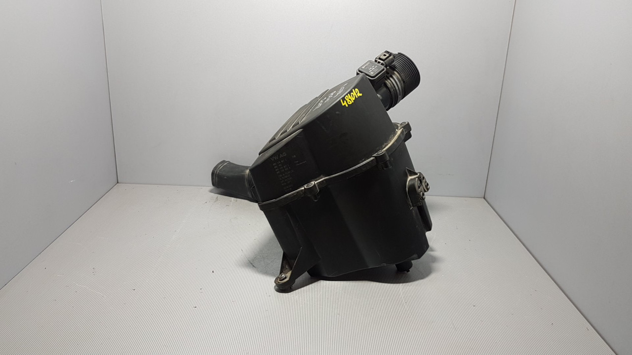 KUCISTE FILTERA ZRAKA VW POLO > 09-14 6R0129601C