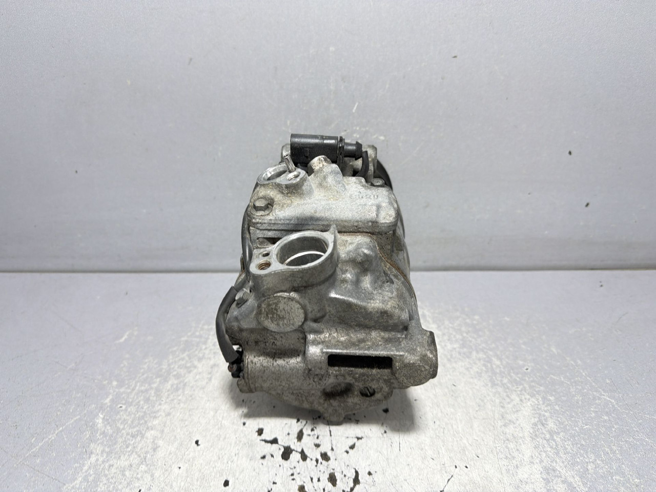 DIJELOVI KOMPRESOR KLIME VW TOUAREG > 11-14 3.0 7P0820803D