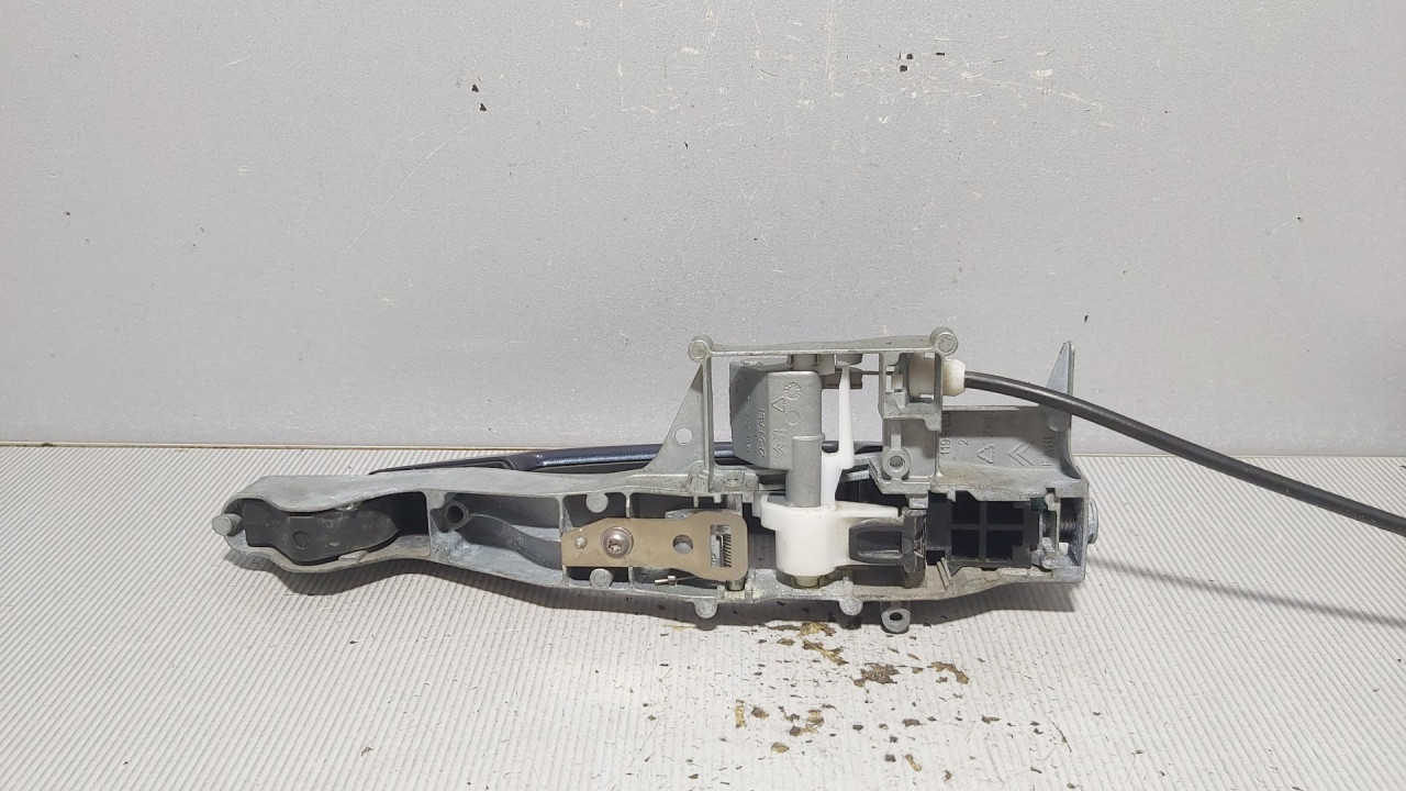 DIJELOVI RUCKA VRATA CITROEN C5 > 08-10 9680168580