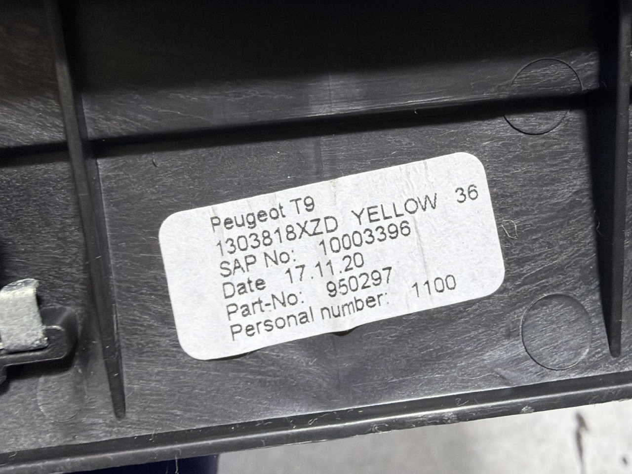 DIJELOVI RESETKA VENTILACIJE PEUGEOT 308 > 17-21 1.5 96778765