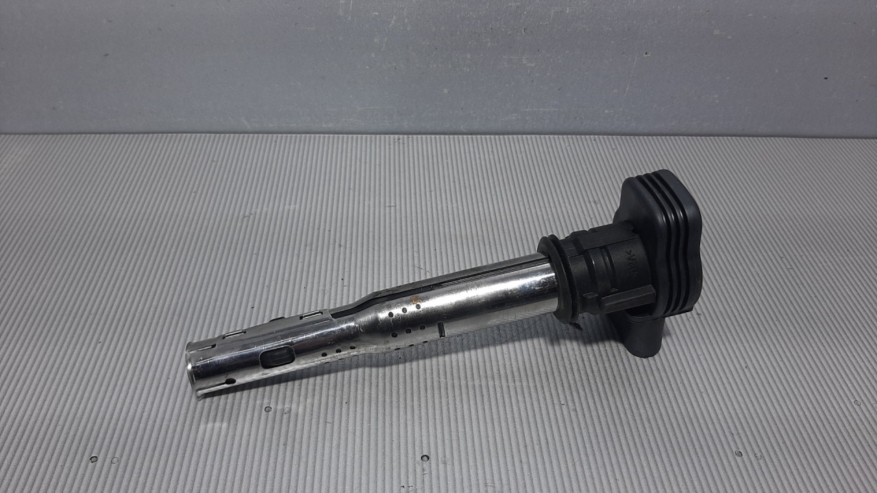 DIJELOVI BOMBINA AUDI A4 (B8) > 07-11 07K905715F