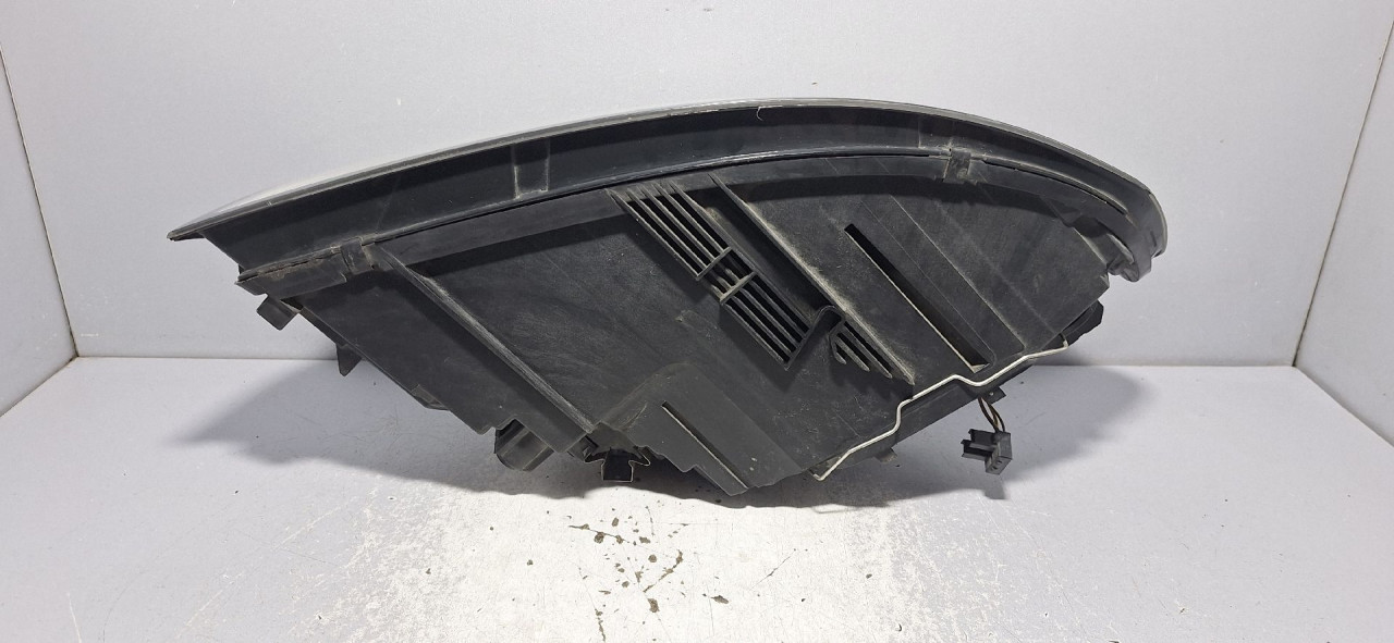 DIJELOVI FAR VOLVO S40/V50 > 07-12 30763033