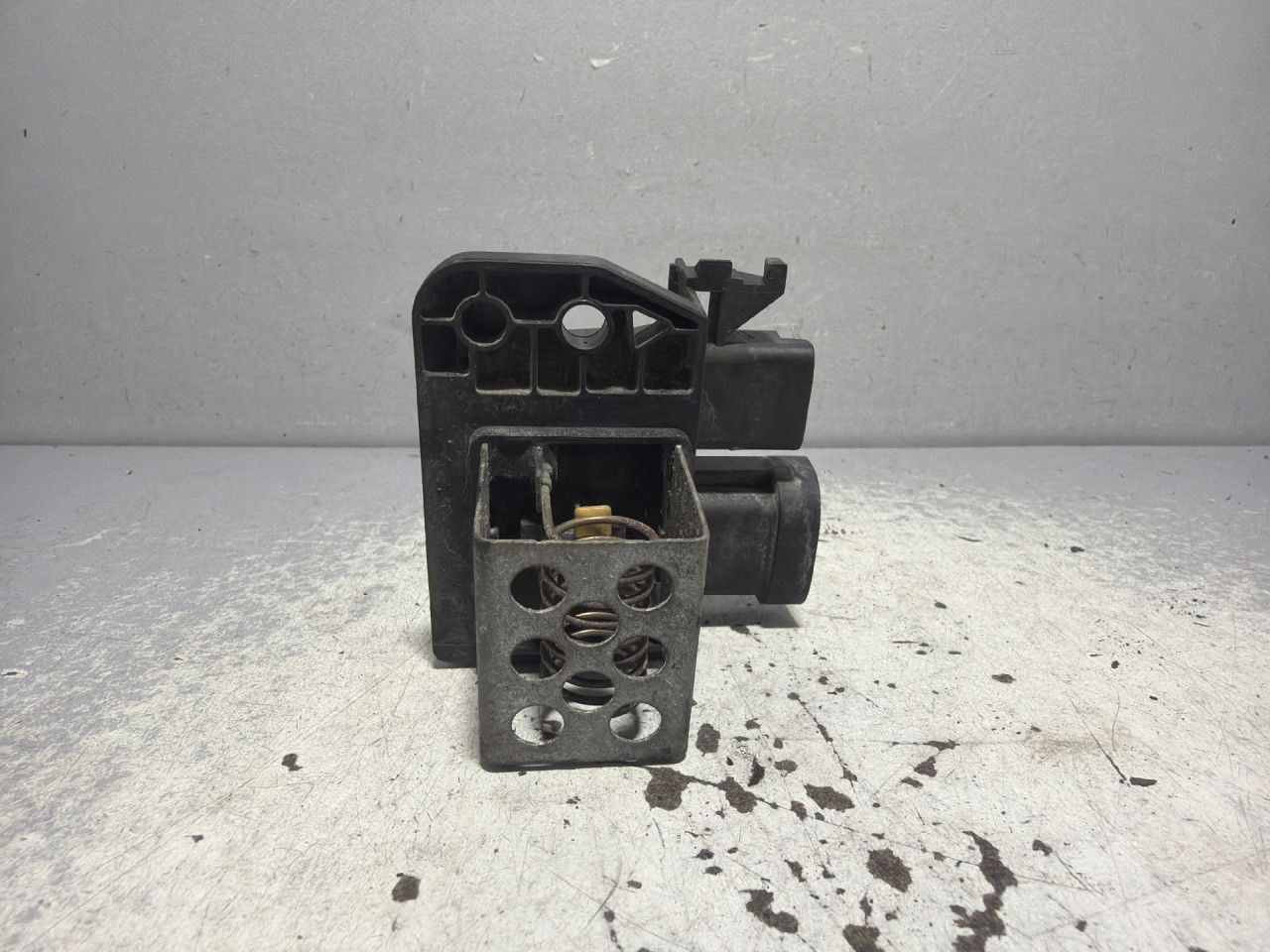 DIJELOVI ELEKTRONIKA REOSTAT PEUGEOT 5008 > 13-16 1.6 9673999880