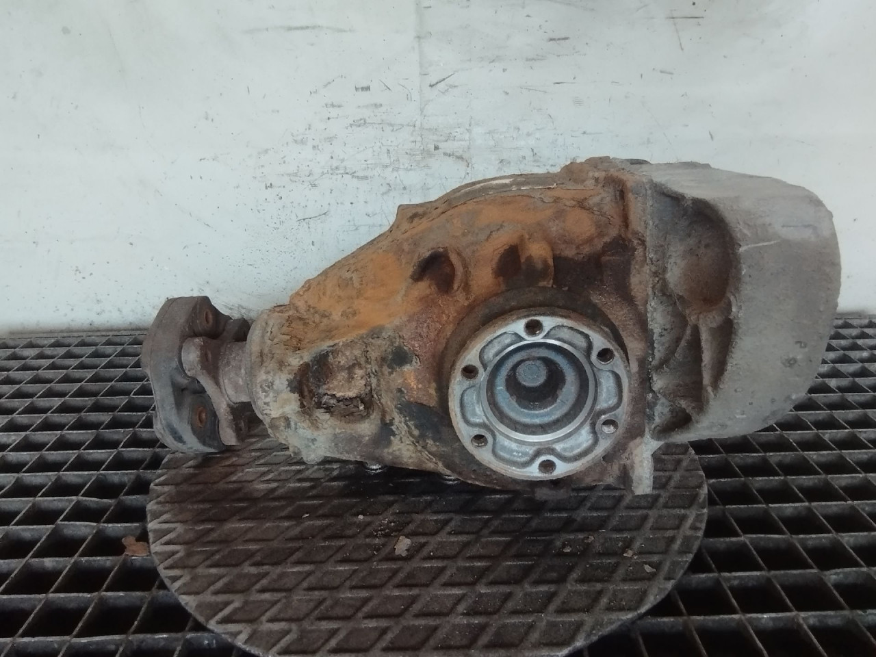 DIJELOVI DIFERENCIJAL BMW X1 (E84) > 09-15 7566185