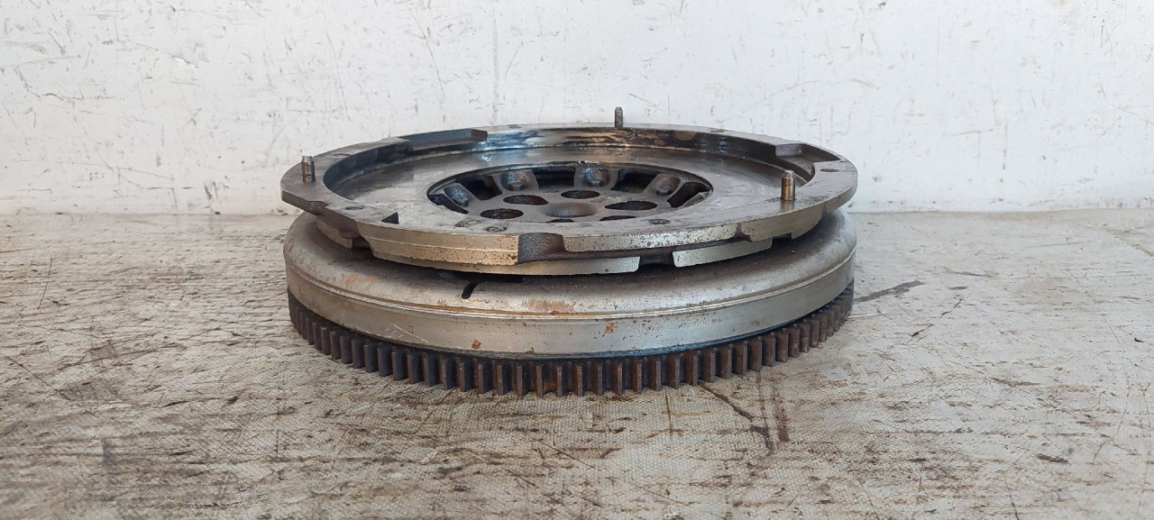 DIJELOVI ZAMAJAC OPEL INSIGNIA > 14-16 55484450