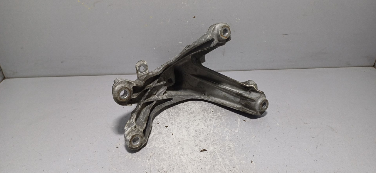NOSAC MOTORA AUDI A6 4G > 11-14 8K0199308BE