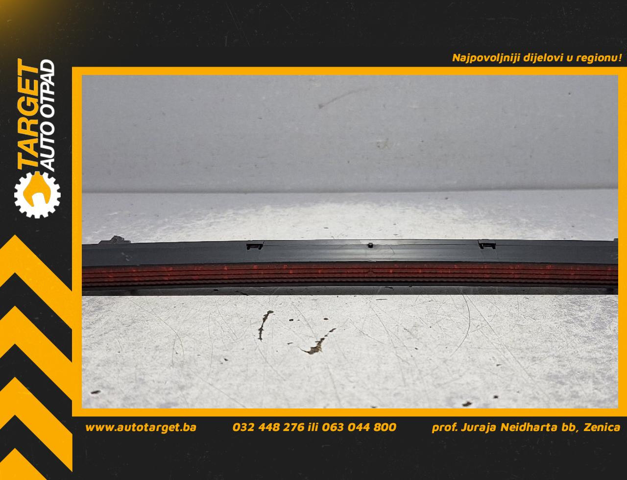 DIJELOVI TRECE STOP SVJETLO SKODA SUPERB > 15-19 1Z5945097A
