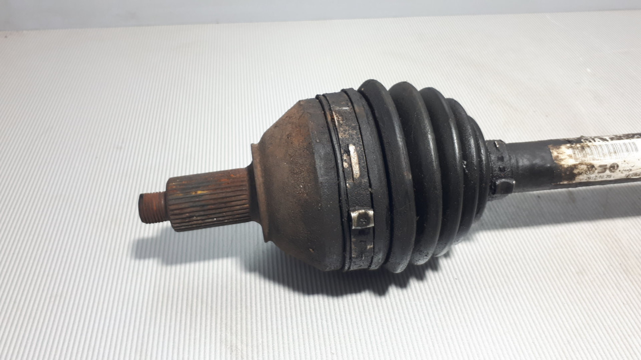 DIJELOVI POLUOSOVINA VW POLO > 09-14 6R0407761A