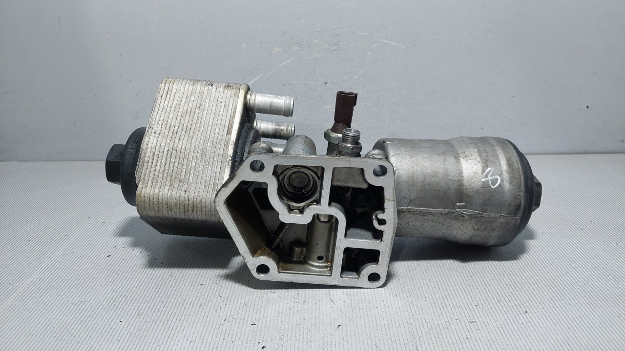KUCISTE FILTERA ULJA AUDI A4 (B8) > 07-11 045115389K