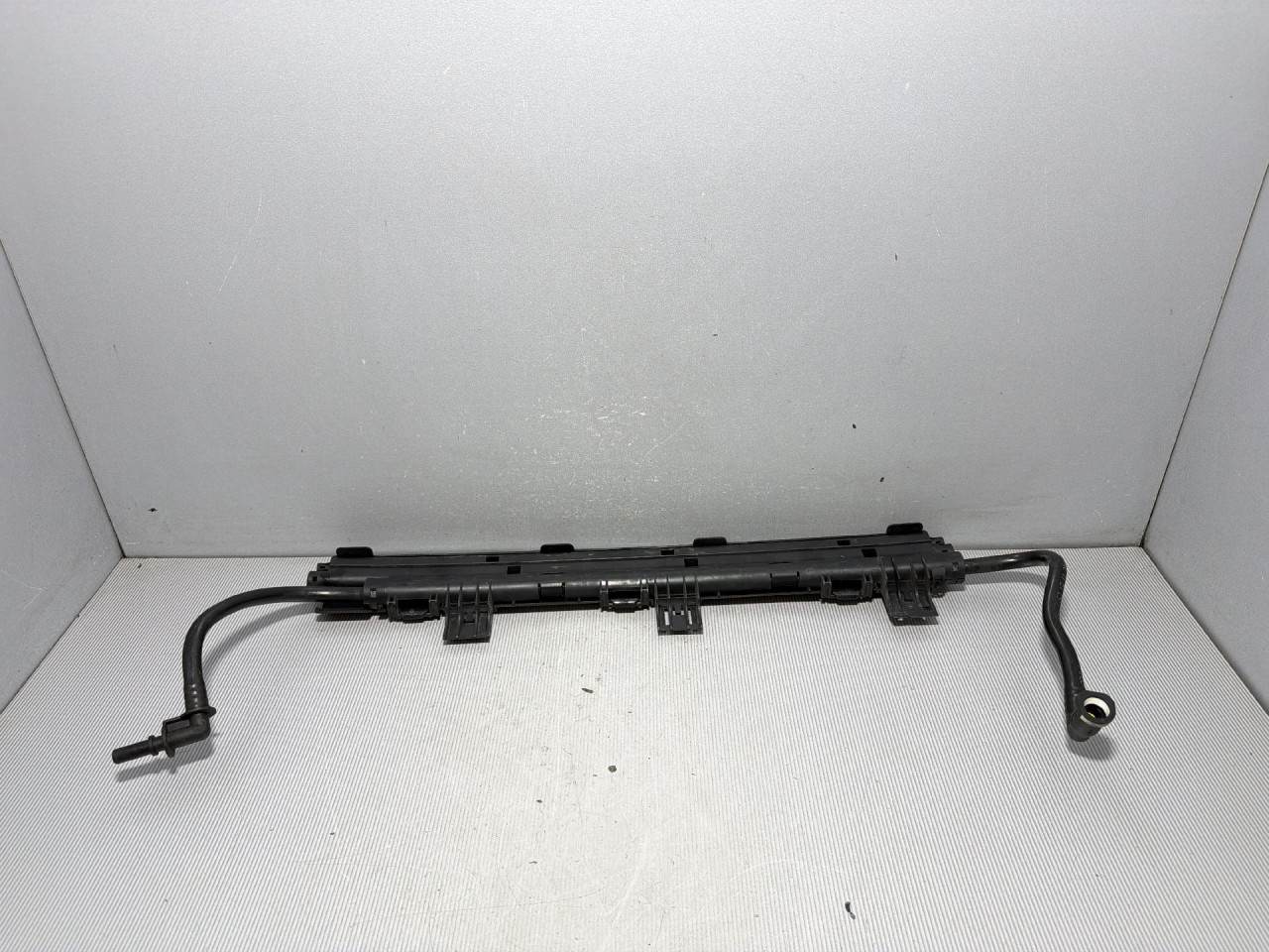 DIJELOVI CRIJEVO BMW X1 (E84) > 09-12 2.0 7800696