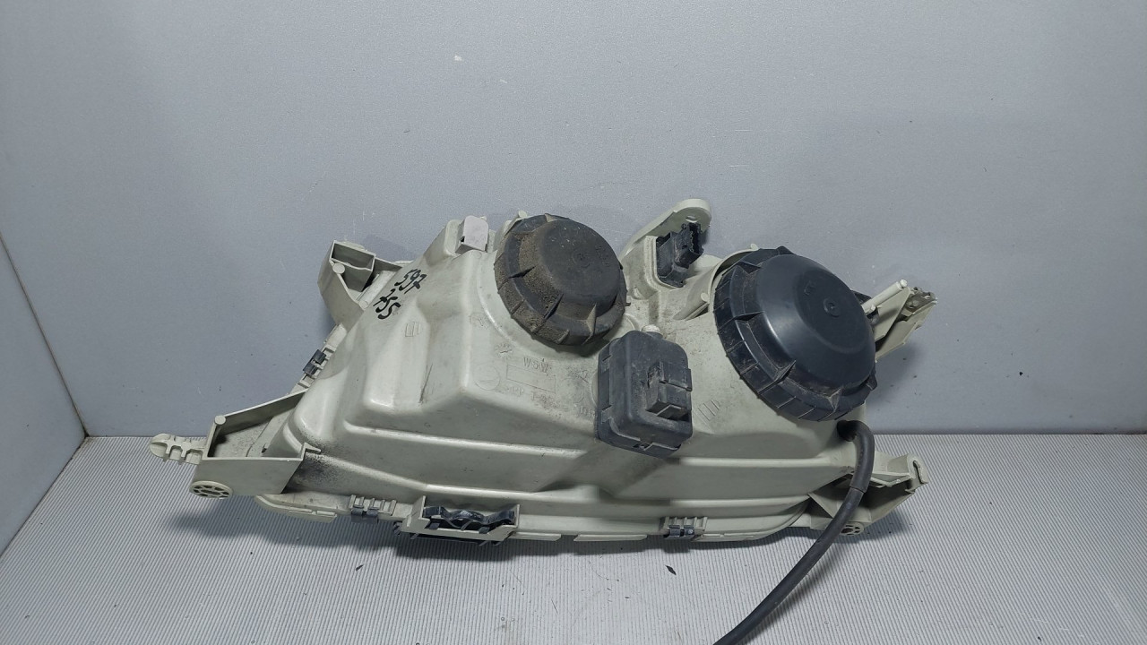 DIJELOVI FAR SAAB 9-5 > 97-06 02A6024