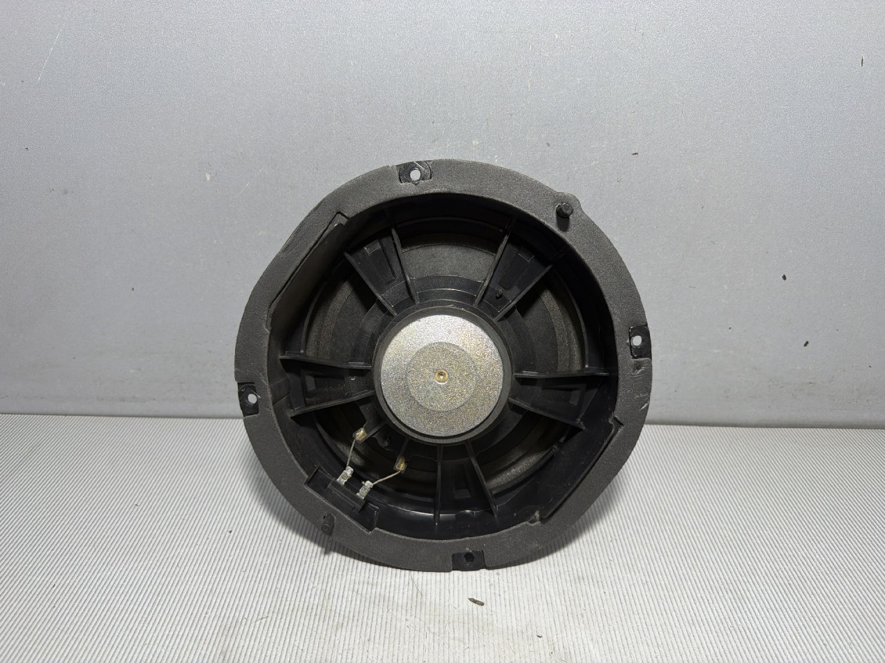 DIJELOVI ZVUCNIK AUDI A4 (B9) > 15-18 2.0 8W0035415A