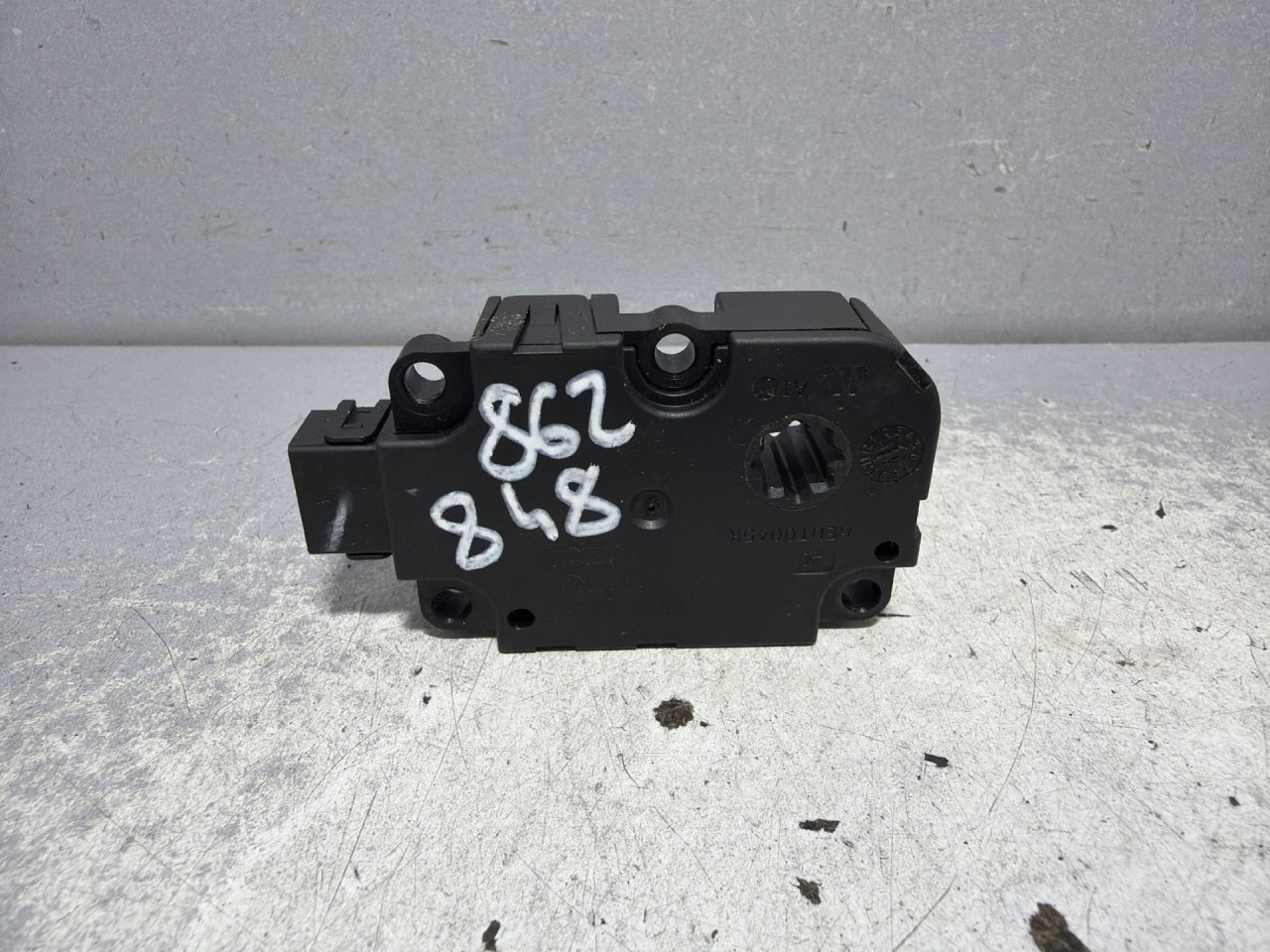 MOTORIC KLAPNE MERCEDES E KLASA (W213/S213) > 16-23 T1002128B