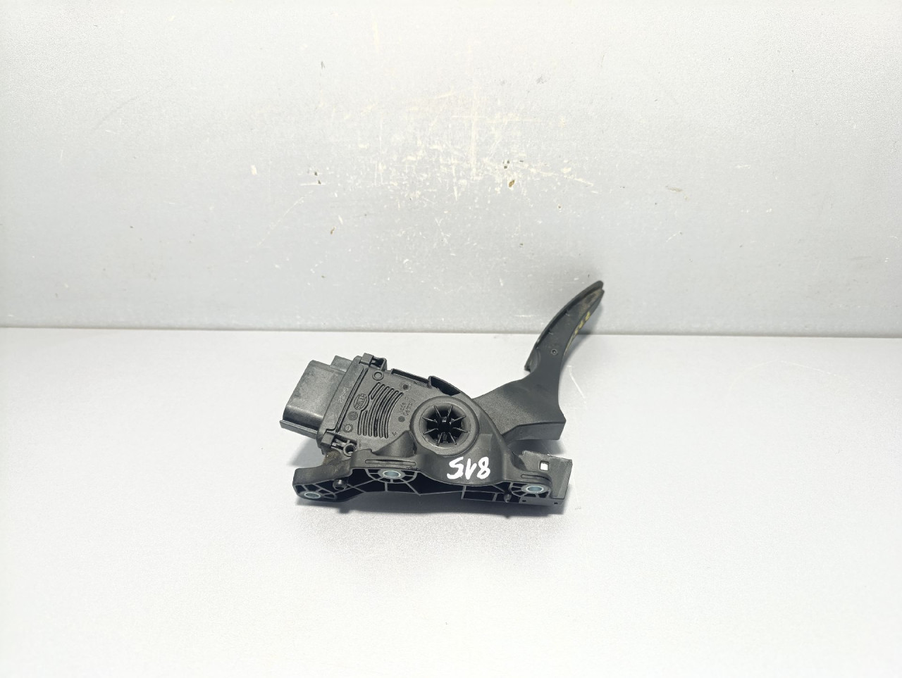DIJELOVI PAPUCICA GASA VOLVO XC60 > 13-16 31329060