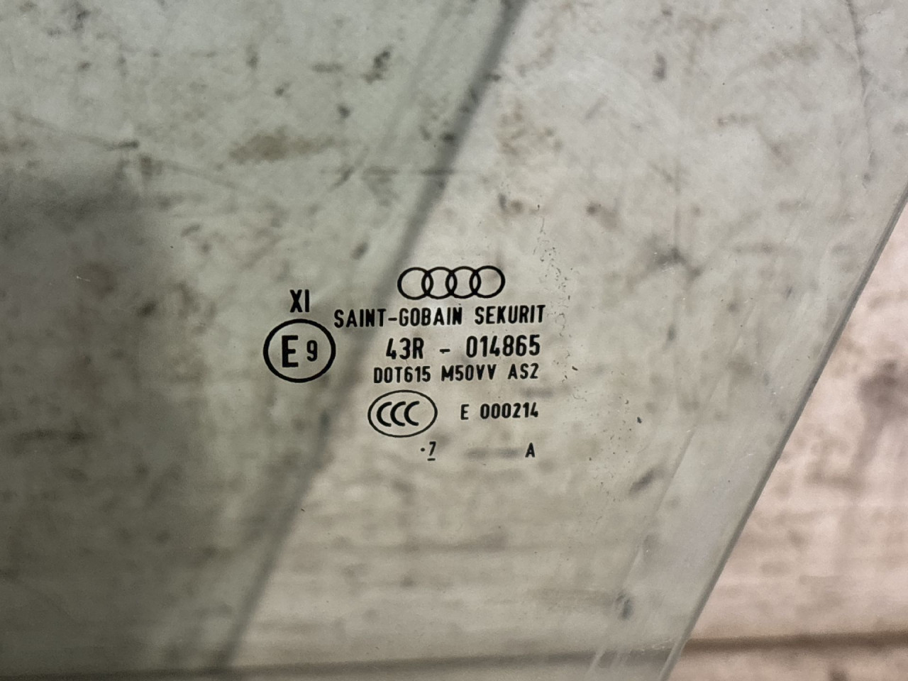 DIJELOVI STAKLO AUDI Q5 (FY) > 17 - 20