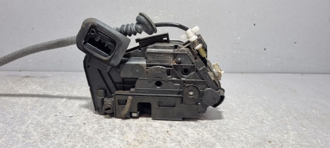 DIJELOVI BRAVA VRATA VW GOLF 7 > 12-16 5K4839015R