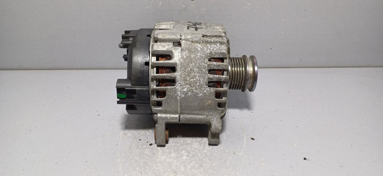 DIJELOVI ALTERNATOR AUDI Q3 > 11-15 04E903023K