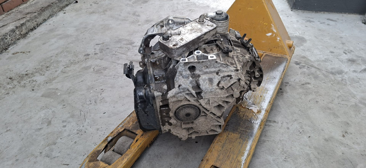 DIJELOVI MJENJAC AUDI Q3 > 11-15 2.0