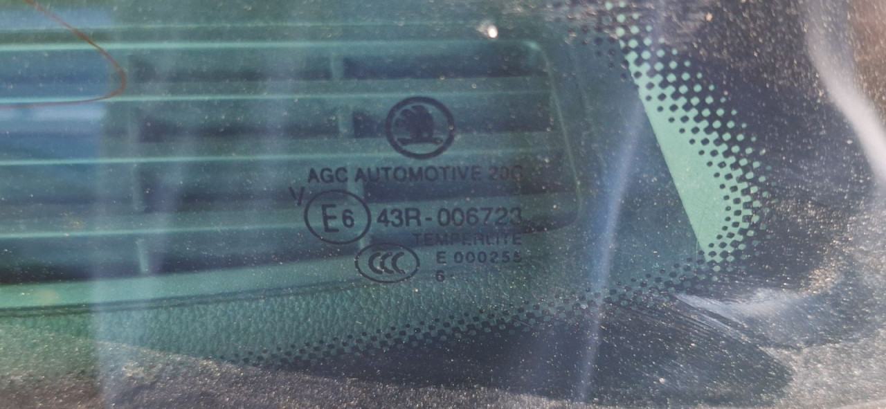 DIJELOVI STAKLO SKODA SUPERB > 15-19