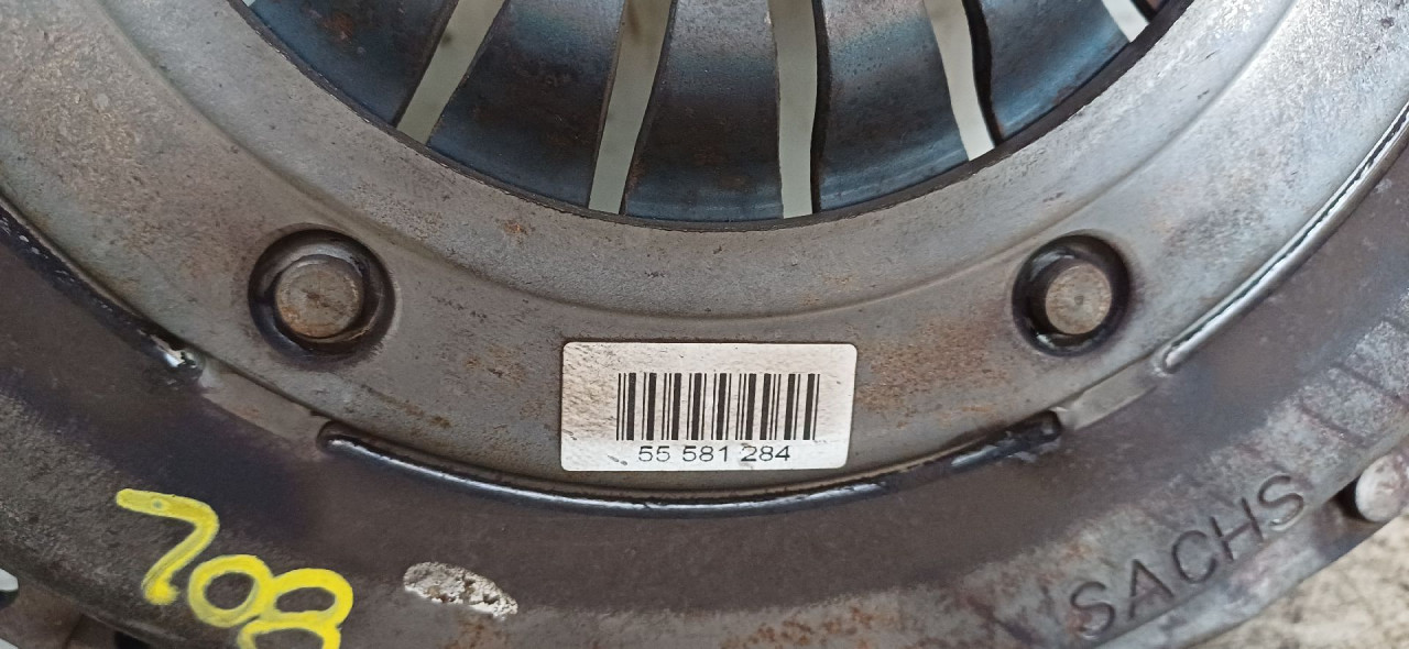 DIJELOVI KORPA OPEL ASTRA J > 12-15 55581284