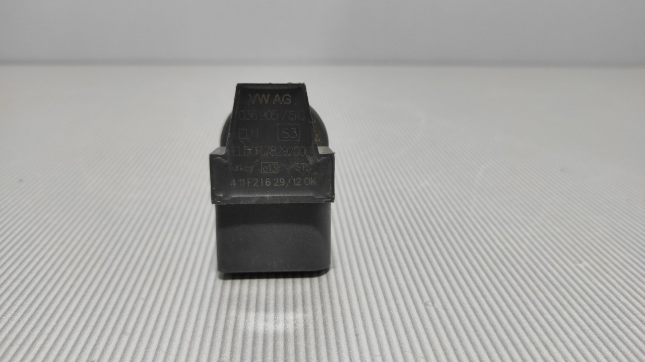 DIJELOVI BOMBINA VW PASSAT B7 > 10-14 036905715G