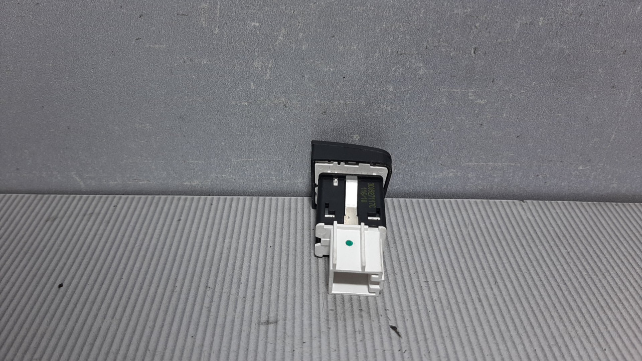 DIJELOVI PREKIDAC VW PASSAT B6 > 05-10 3C0927117C