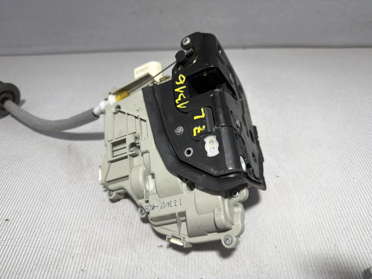 DIJELOVI BRAVA VRATA AUDI A4 (B9) > 15-18 2.0 4G0839015F