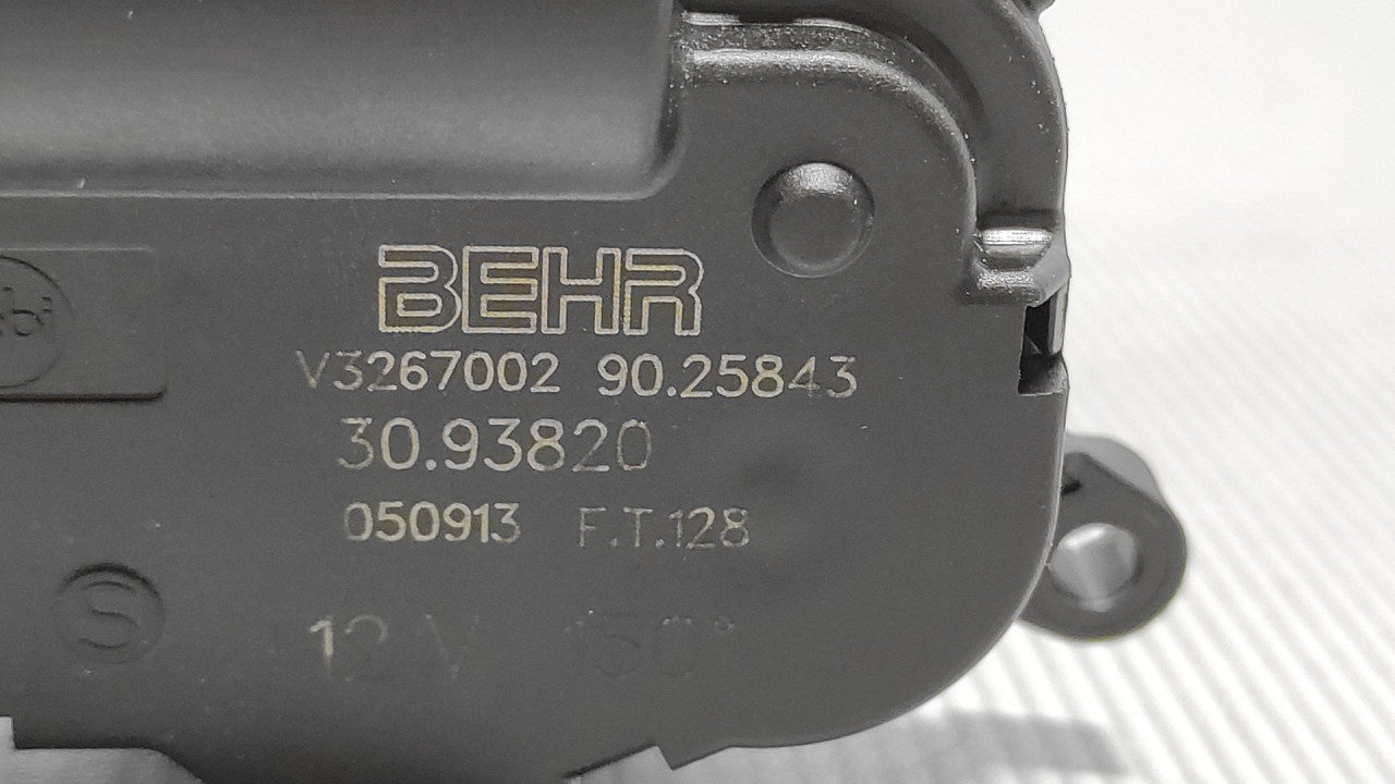 DIJELOVI MOTORIC VENTILATORA AUDI A1 > 14-18 3093820