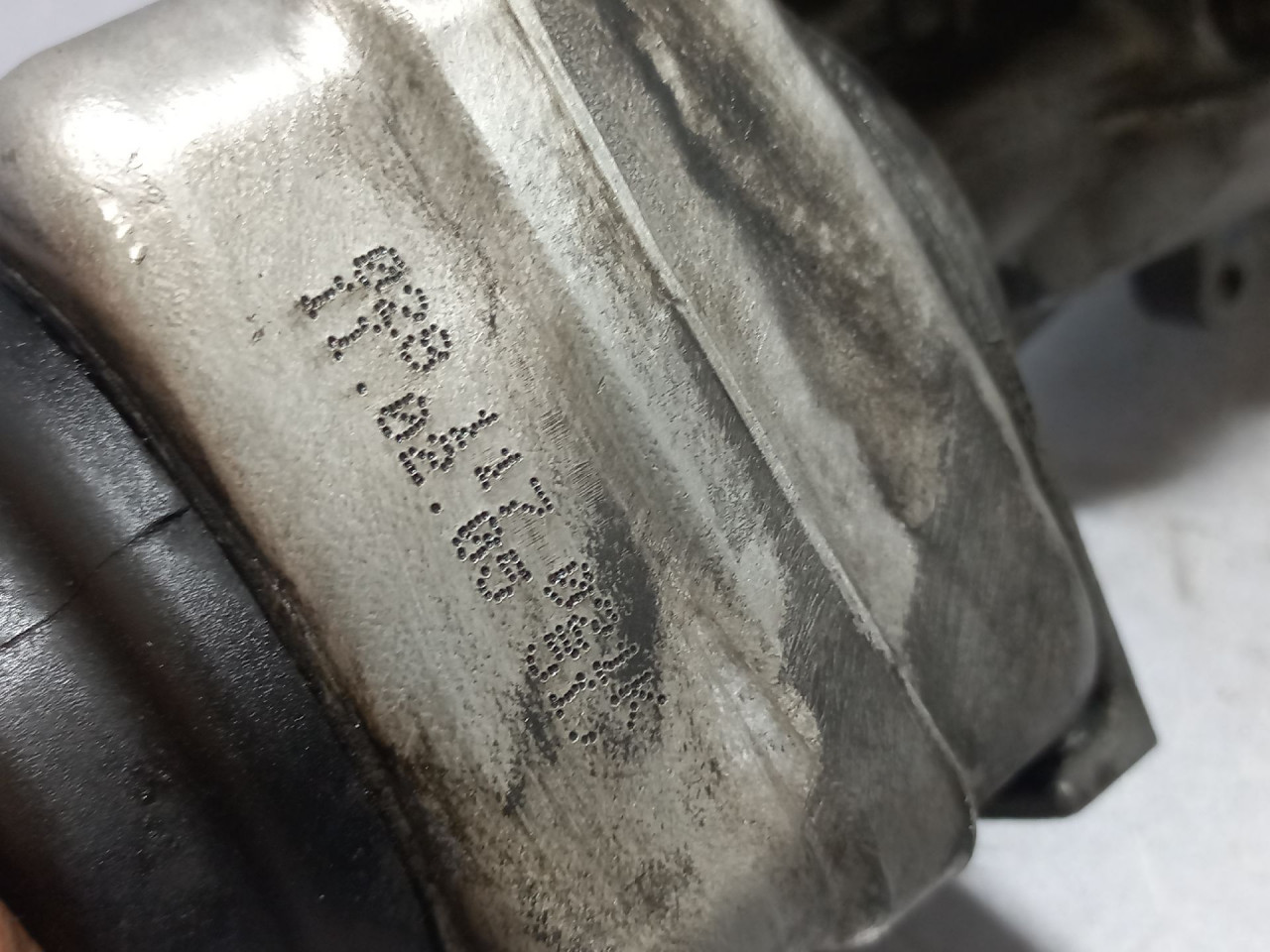 DIJELOVI HLADNJAK ULJA VW POLO > 01-05 028117021K
