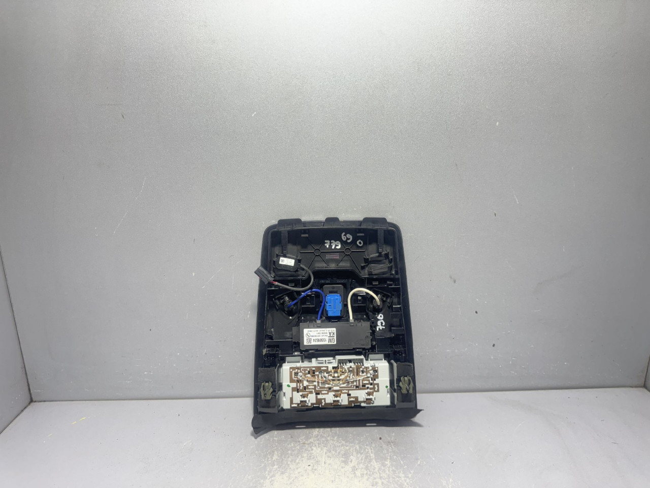 RASVJETA U KABINI OPEL INSIGNIA > 09-13 13251594