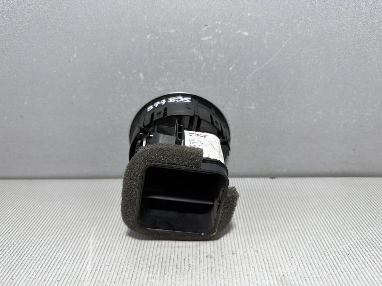 RESETKA VENTILACIJE AUDI A3 (8V1/8VA) > 12-16 8V0820901A