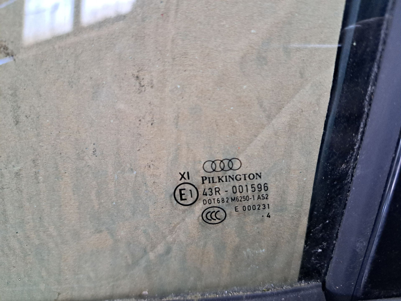 DIJELOVI STAKLO AUDI Q7 (4L) > 09-15