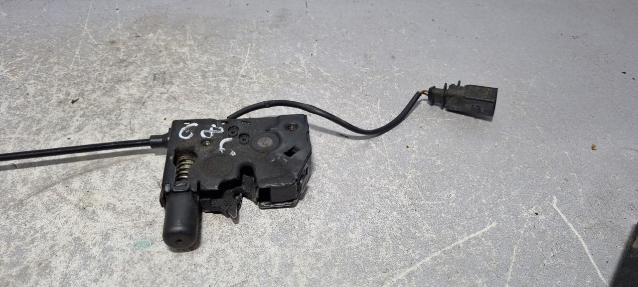DIJELOVI BRAVA HAUBE AUDI A6 4G > 11-14 4G0823509C
