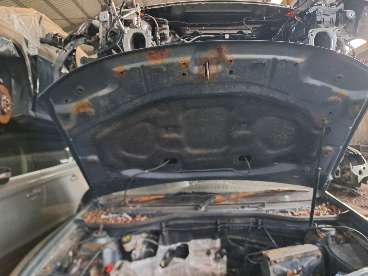 DIJELOVI HAUBA VOLVO XC60 > 08-13