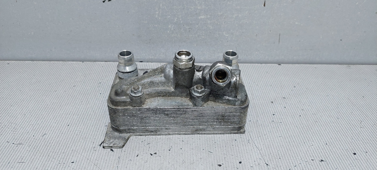HLADNJAK ULJA MERCEDES C KLASA (W205/S205) > 18-21 A099
