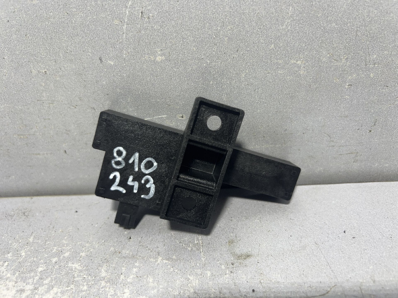 DIJELOVI ANTENA AUDI A7 > 14 - 18 8K0907247