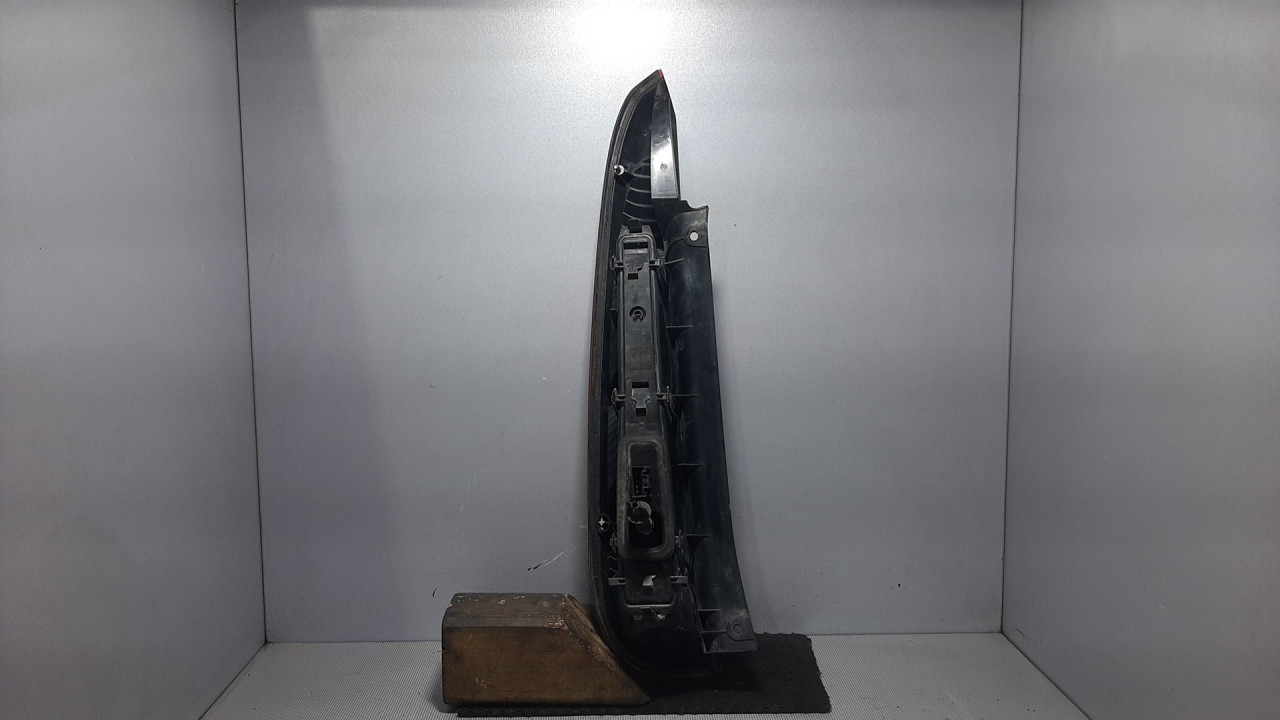 STOP SVJETLO FORD FIESTA > 02-05 2S6113A602B